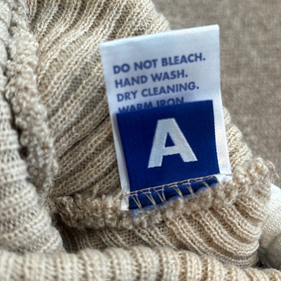 ✨ADER ERROR Bad Hair Day Beanie Hat - UNISEX - Picture 11 of 12